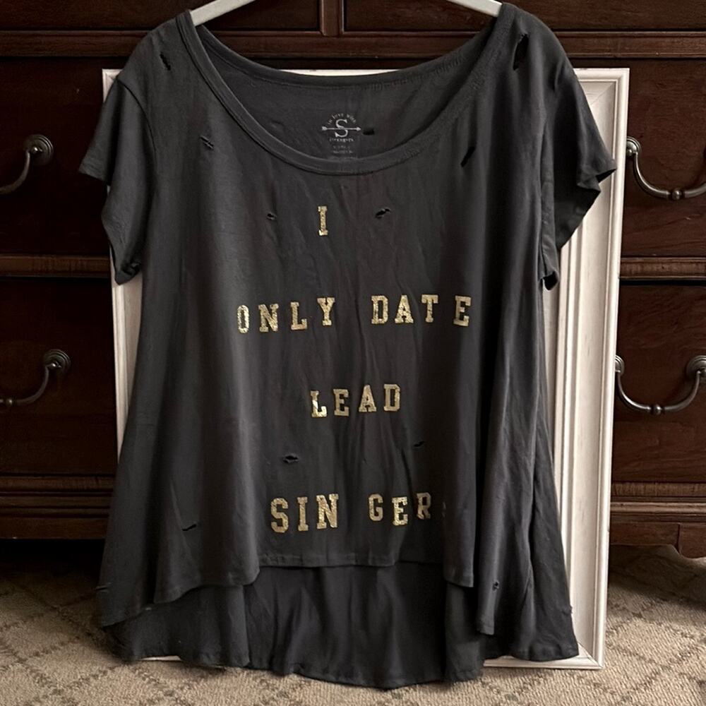 In Love with Strangers distressed gray flowy boho T-shirt  w gold details XS